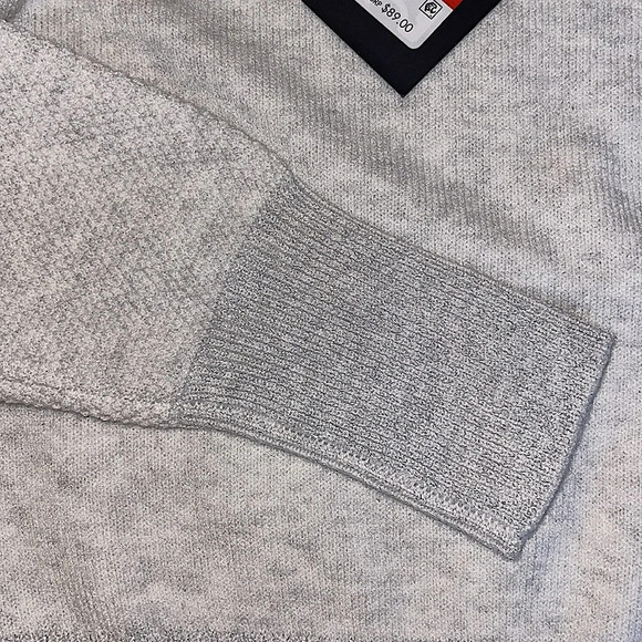 DKNY Pull Over Sweater XS Grey Glitter Crewneck Cutout Shoulder Sweater - Picture 6 of 8